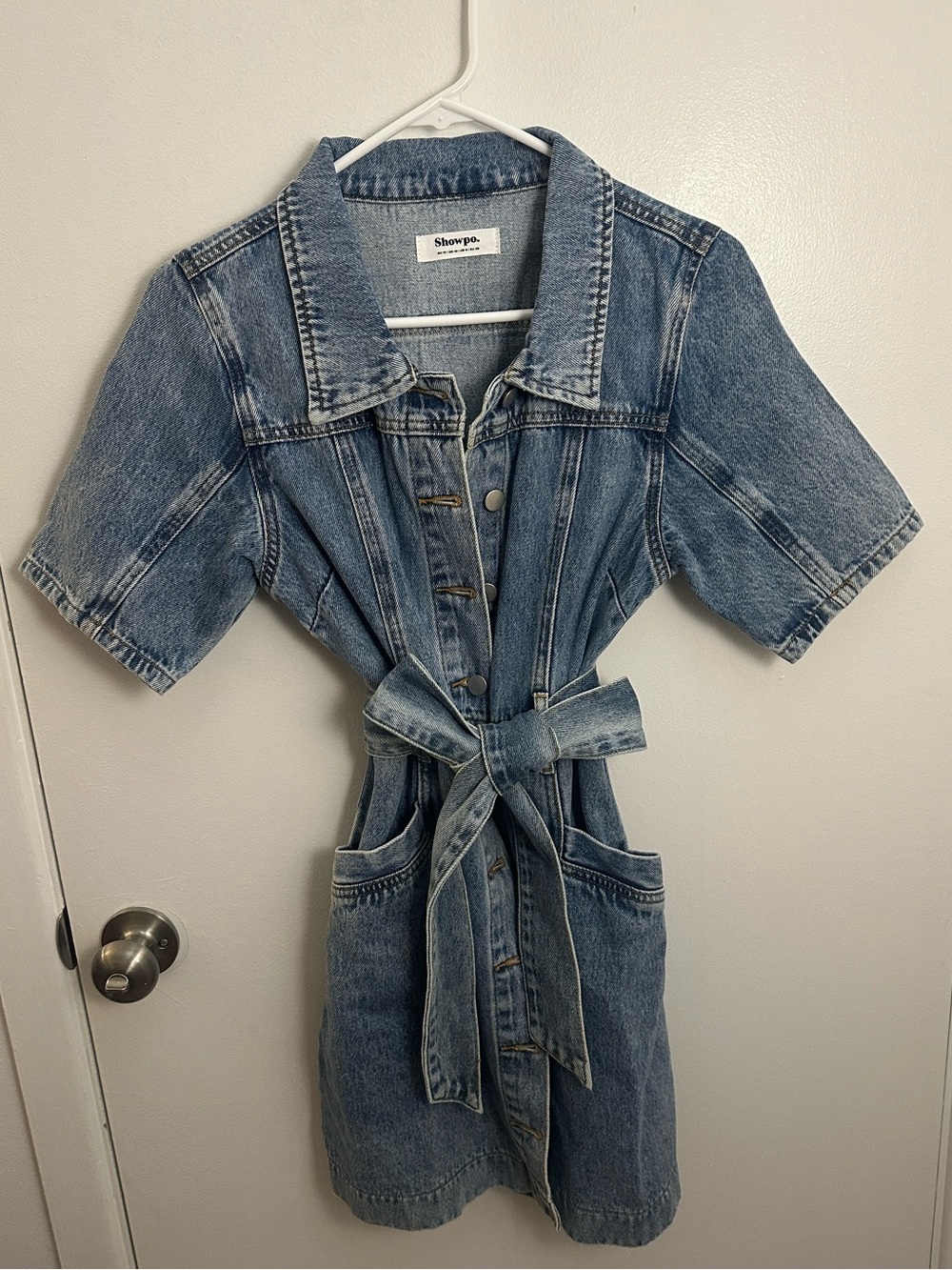Showpo. Washed Blue Denim Short-Sleeve Tie-Waist Overall Dress